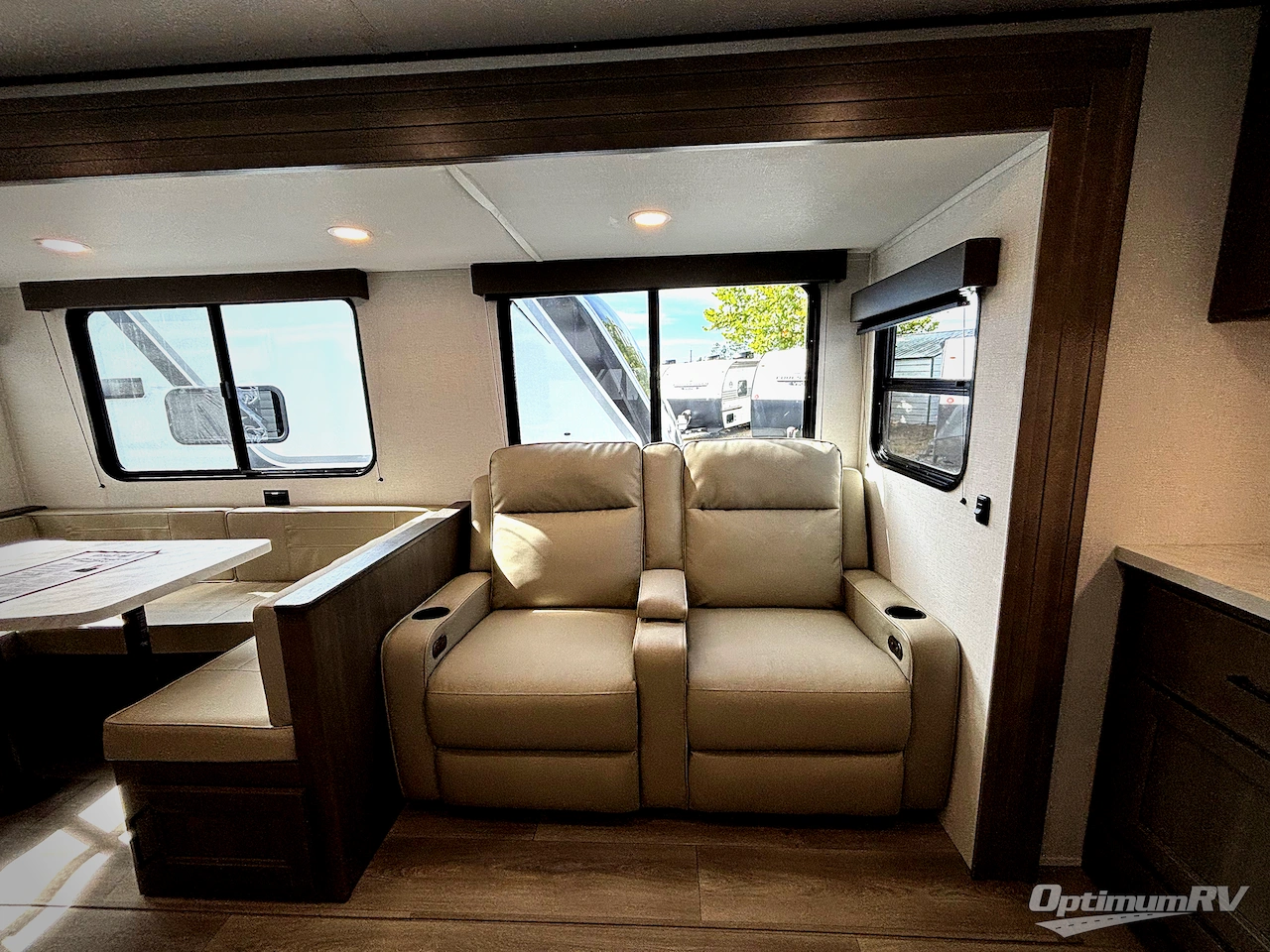 2026 Grand Design Transcend 325BHT Photo 9