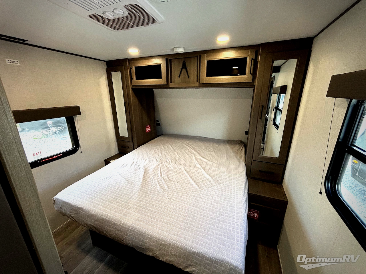 2026 Grand Design Transcend 325BHT Photo 17