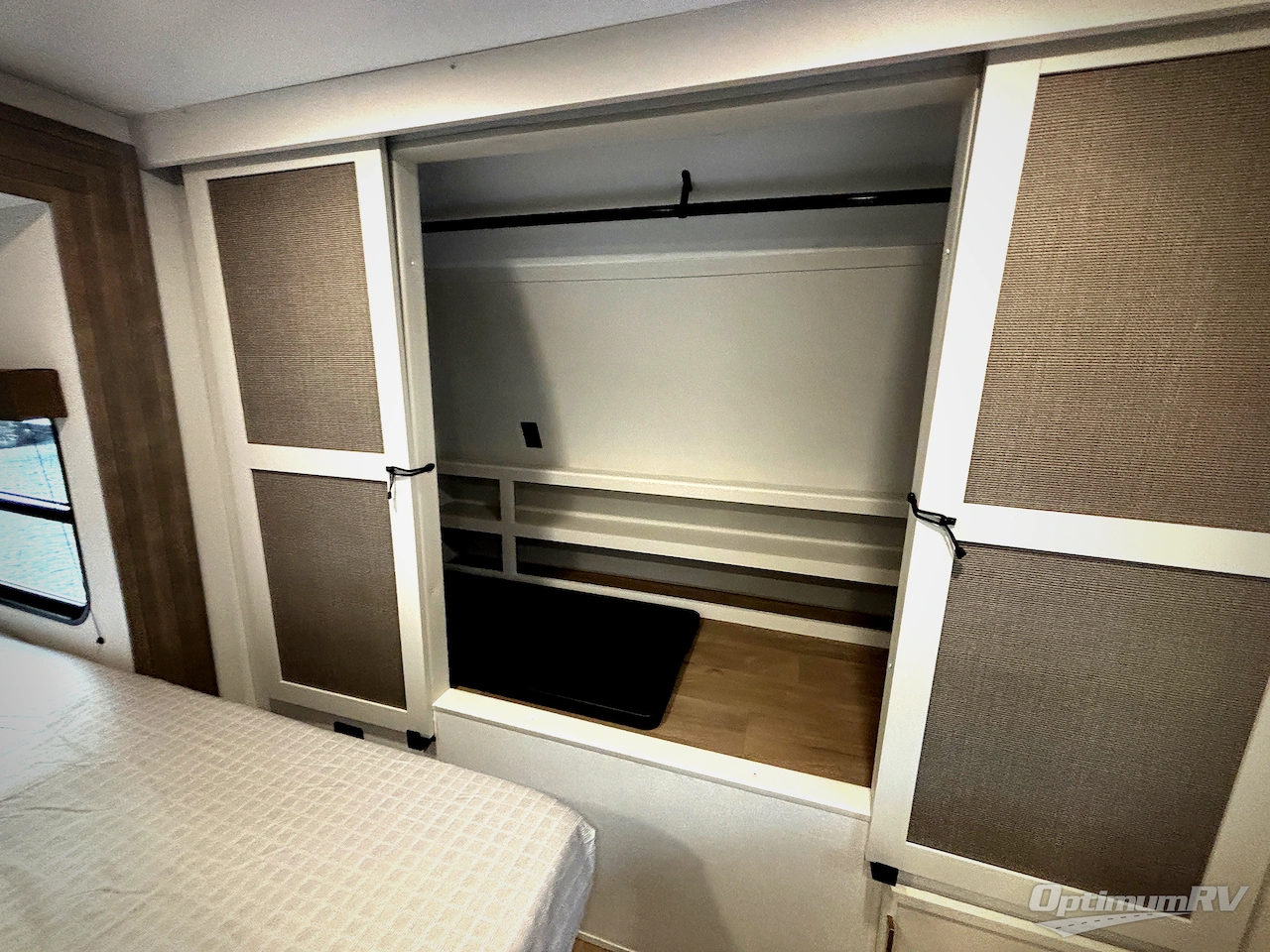 2026 Grand Design Transcend 335BHT Photo 20