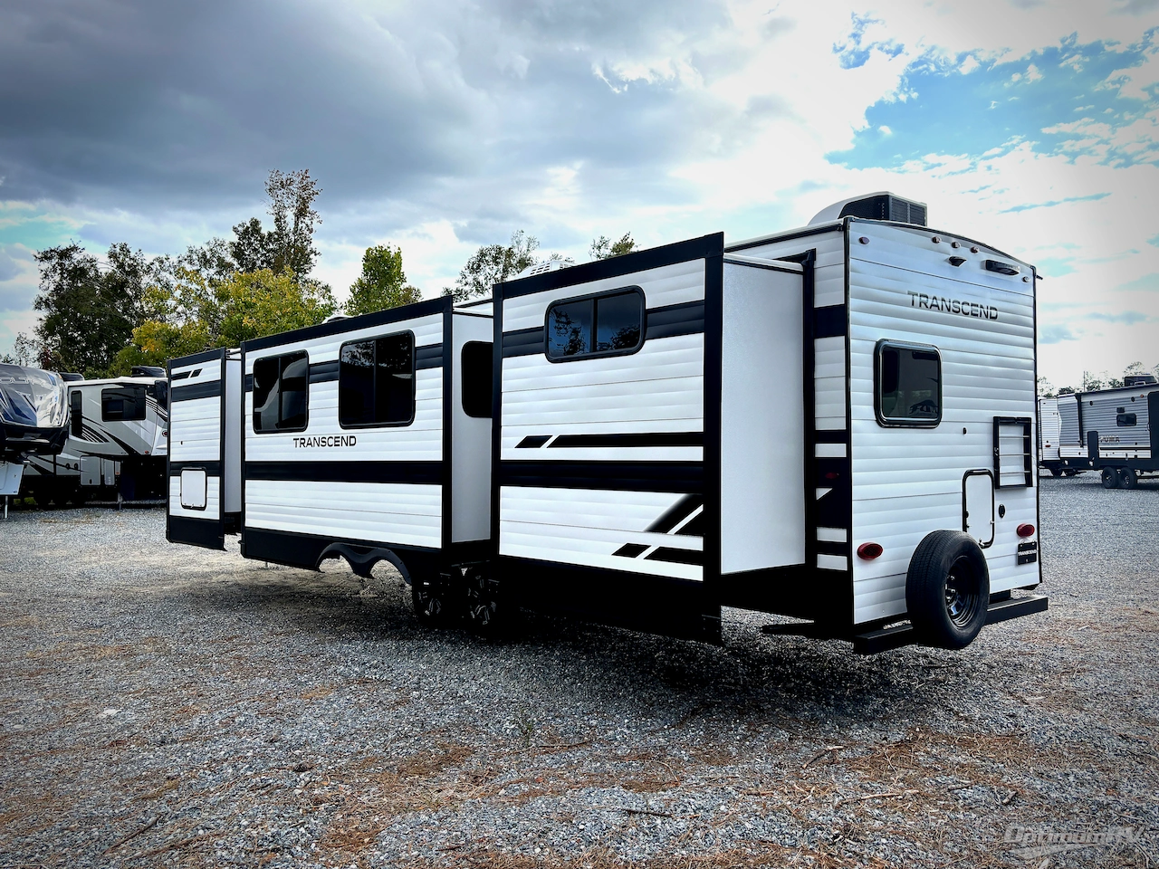 2026 Grand Design Transcend 335BHT Photo 3