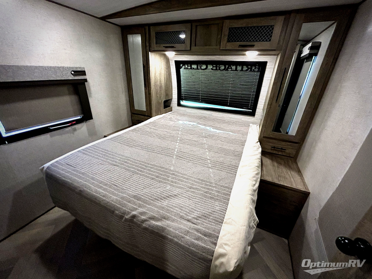 2021 Forest River Wildwood Heritage Glen 273RL Photo 6