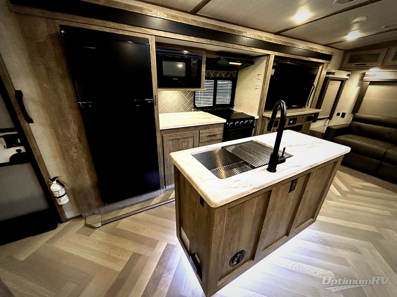 2021 Forest River Wildwood Heritage Glen 273RL Photo 10