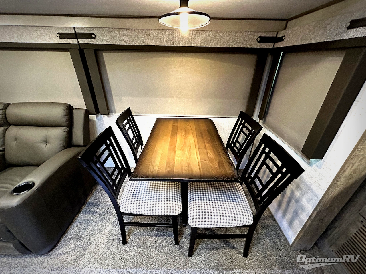 2021 Forest River Wildwood Heritage Glen 273RL Photo 11