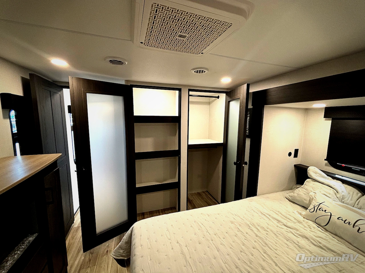 2027 Venture SportTrek Touring Edition STTF354VBH Photo 10