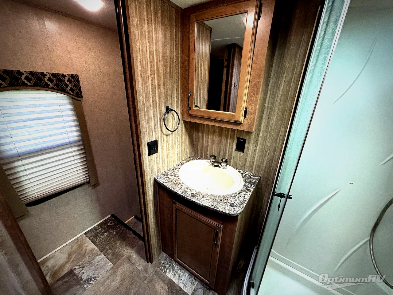 2017 Starcraft Solstice Super Lite 27RLS Photo 10