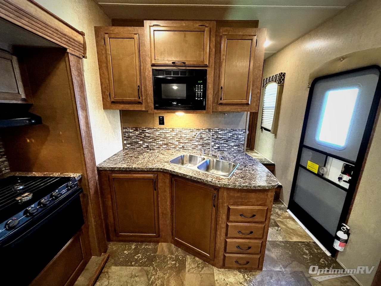 2017 Starcraft Solstice Super Lite 27RLS Photo 12