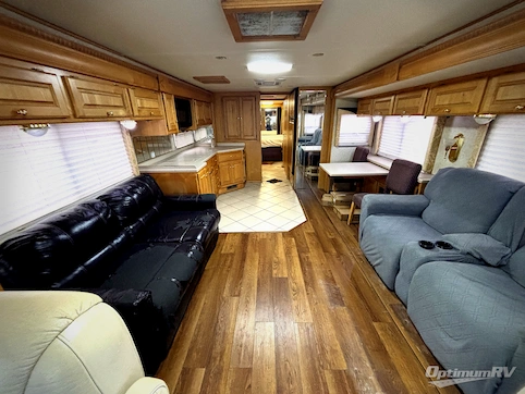 2003 Monaco Windsor 40PDQ RV Photo 2