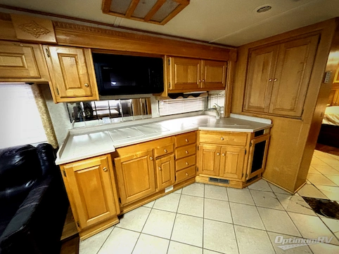 2003 Monaco Windsor 40PDQ RV Photo 4