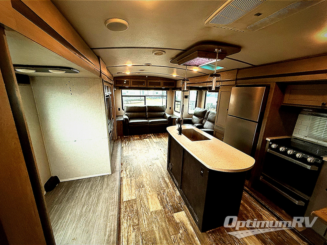 2020 Keystone Outback 330RL Photo 5