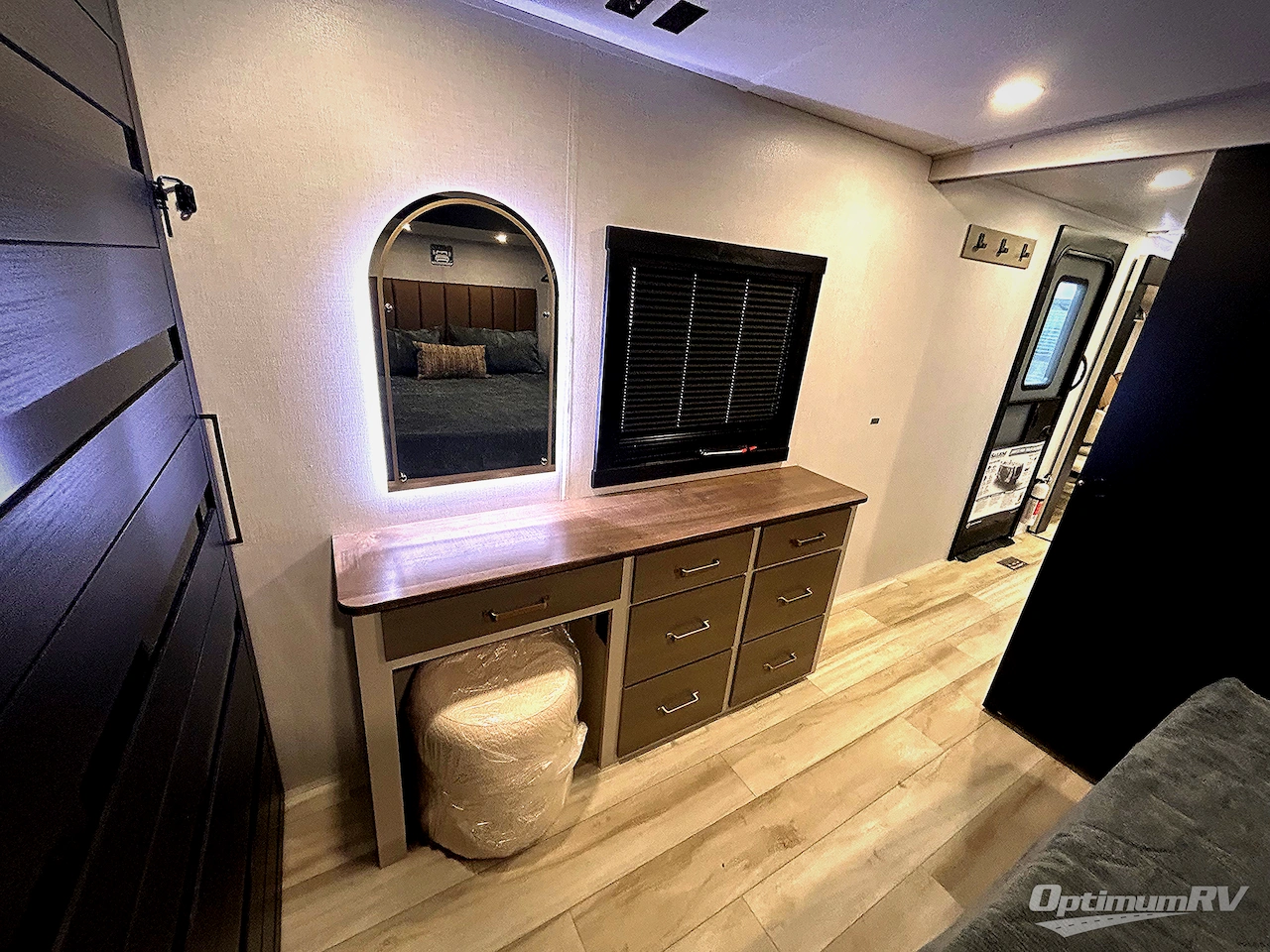 2025 Forest River Salem Hemisphere 308RL Photo 10