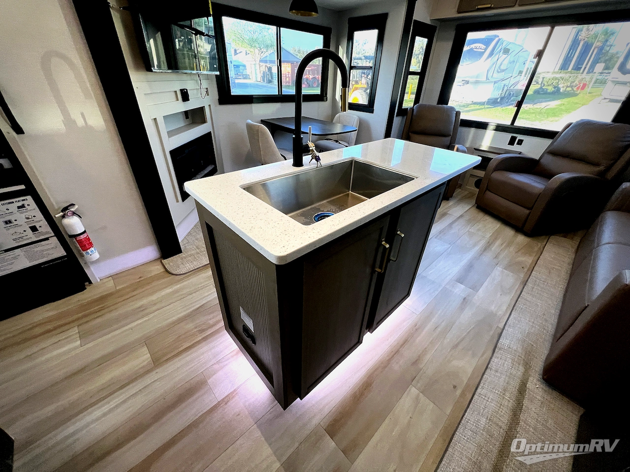 2026 Forest River Salem Hemisphere 286RL Photo 11