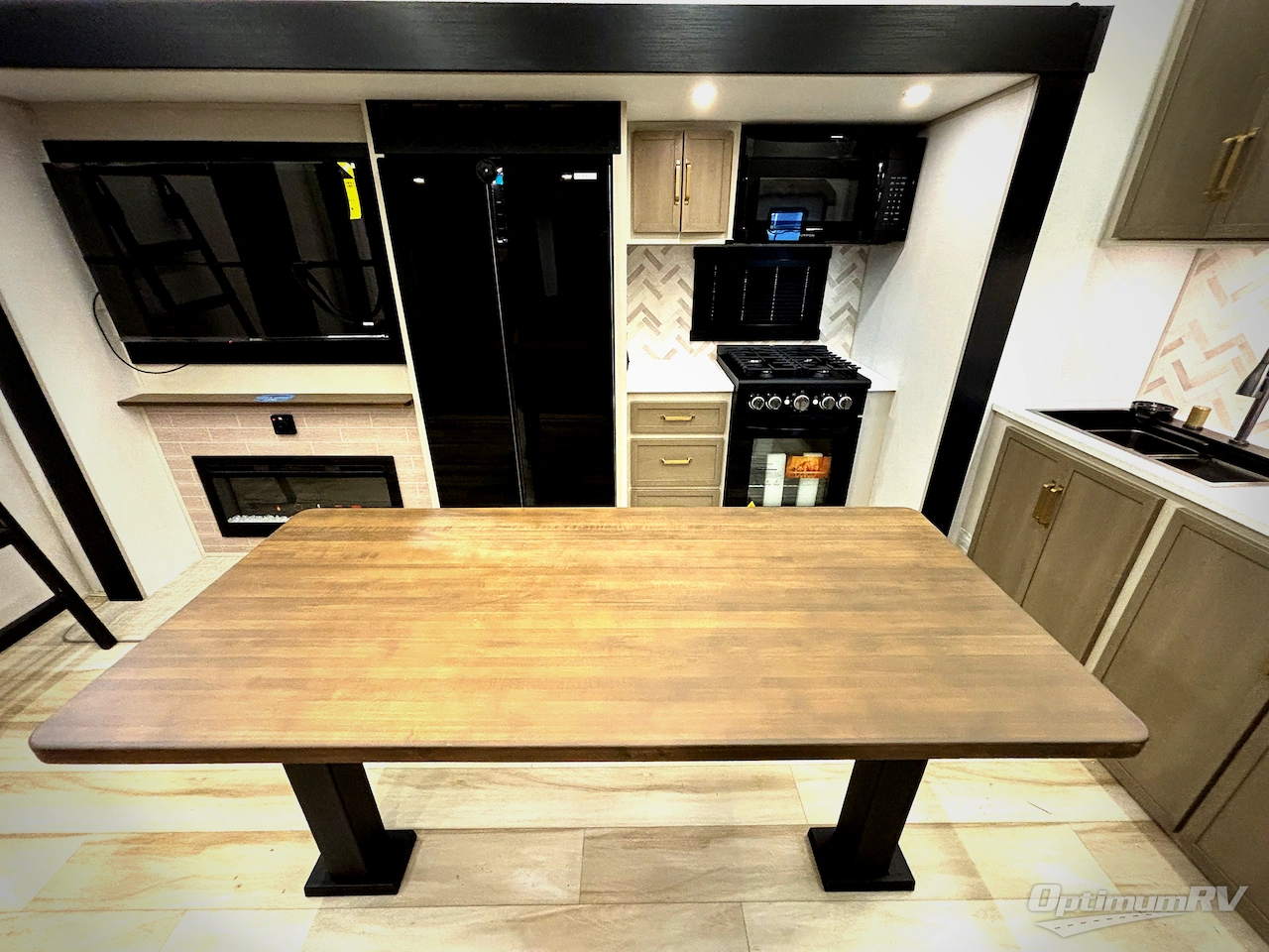 2026 Forest River Salem Hemisphere 376FAM Photo 6