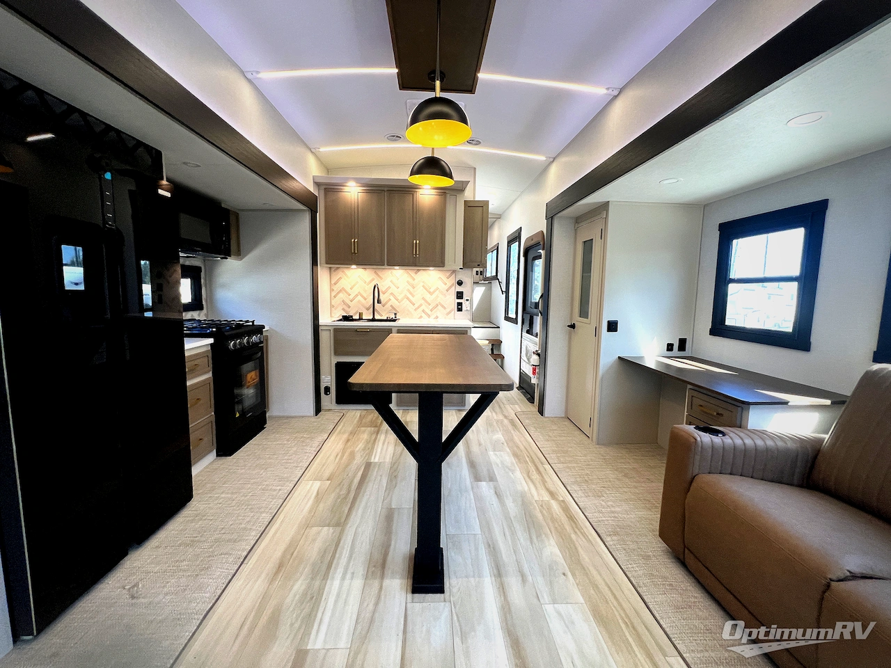 2026 Forest River Salem Hemisphere 380WDR Photo 5