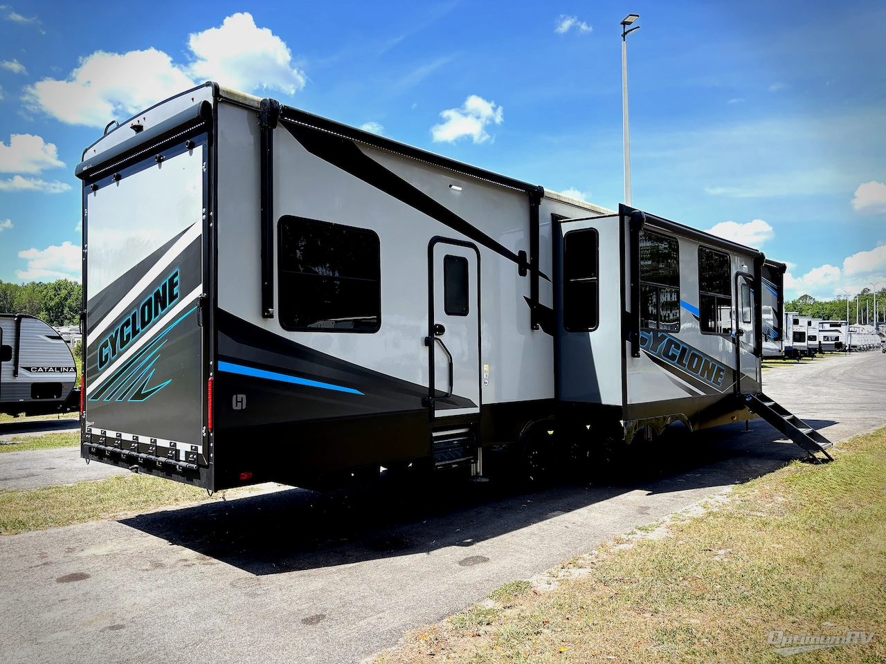 2025 Heartland Cyclone 4014C Photo 2