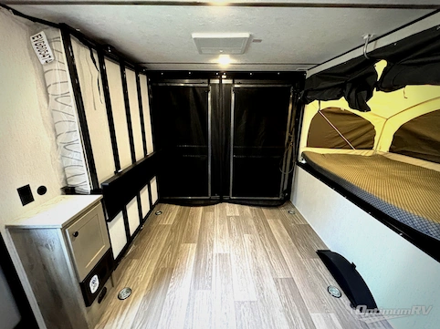 2027 Sunset Park Sun Lite 14TH RV Photo 2