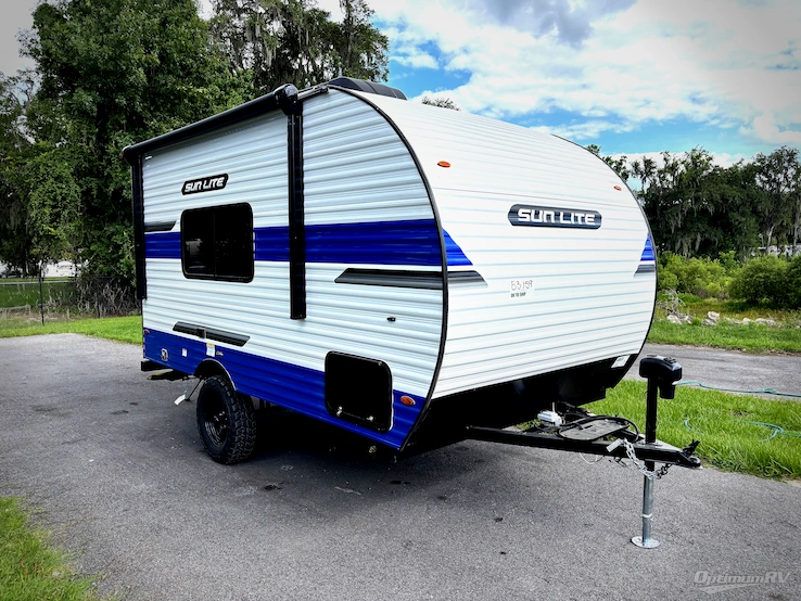 2027 Sunset Park Sun Lite 16BH RV Photo 1