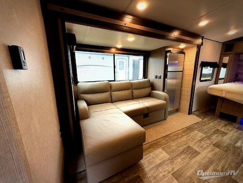 2022 CrossRoads Sunset Trail SS212RB RV Photo 2