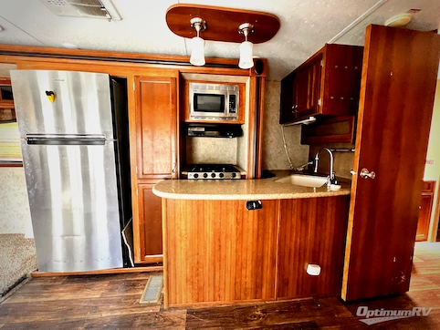 2015 Prime Time LaCrosse 330RST RV Photo 4