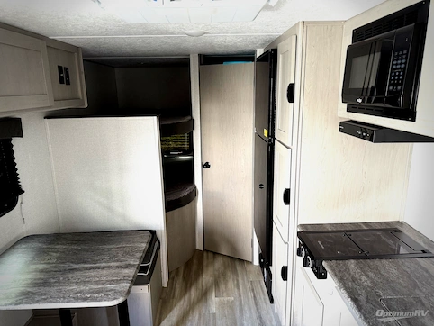 2024 Coachmen Clipper 5K Series 26BH RV Photo 2