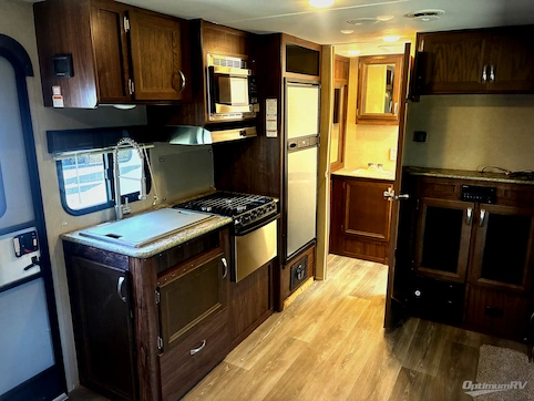 2017 Dutchmen Coleman Light 1805RB RV Photo 2