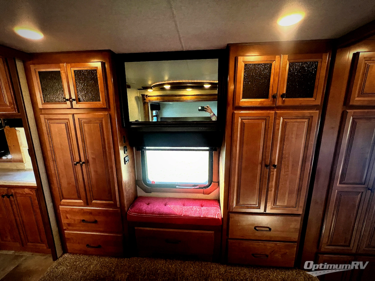 2017 Heartland Landmark Newport Photo 17