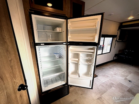 2022 Forest River Vengeance Rogue 29KS RV Photo 4