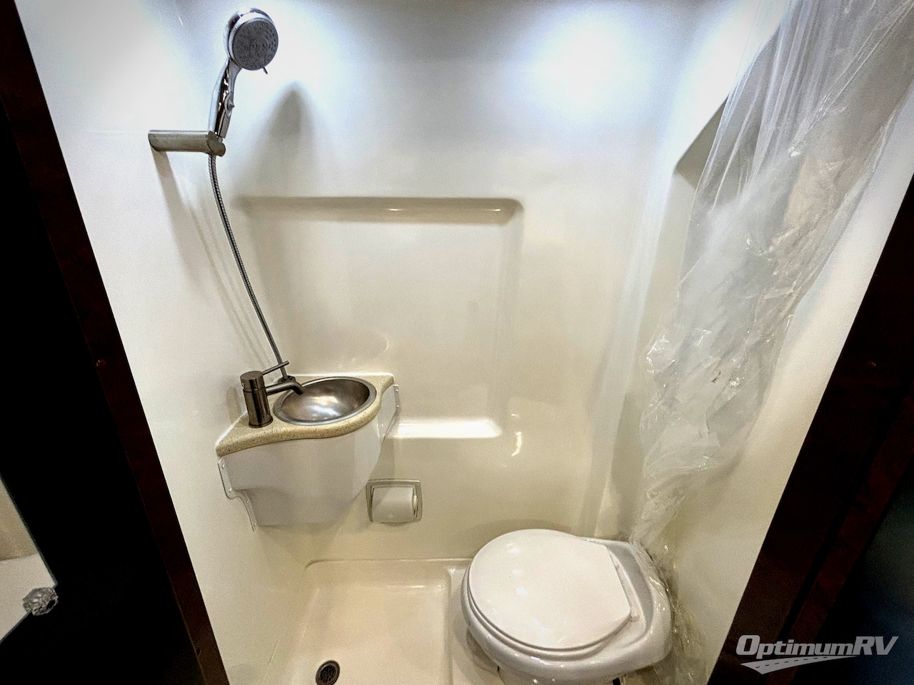 2021 American Coach American Patriot MD2 Lounge Photo 12