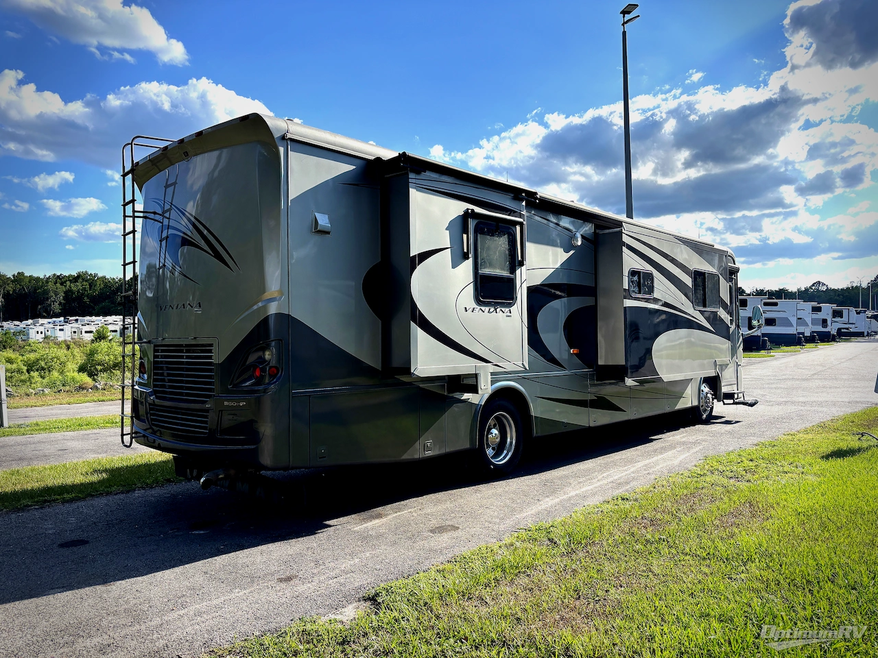 2008 Newmar Ventana VTDP 3936 Photo 2
