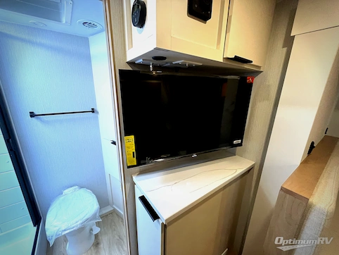 2026 Winnebago Micro Minnie 2108DS RV Photo 4