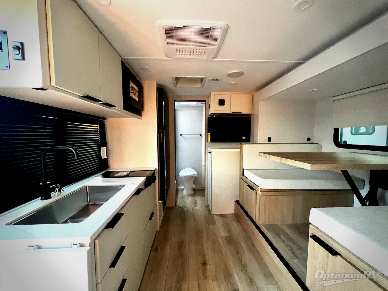 2026 Winnebago Micro Minnie 2108TB Photo 4