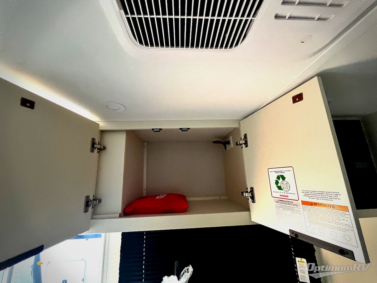 2026 Winnebago Micro Minnie 2108TB Photo 9