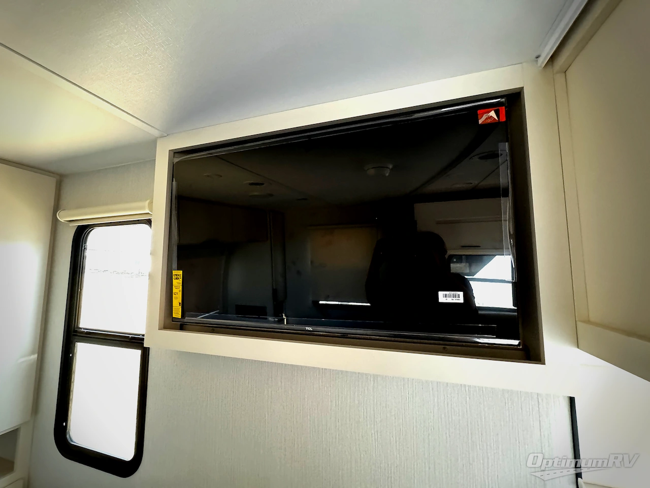 2026 Winnebago Thrive 18FBS Photo 10