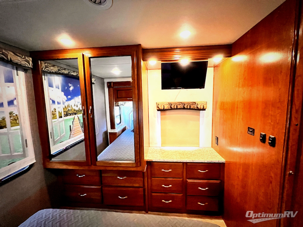 2017 Fleetwood Flair LXE 31W Photo 17