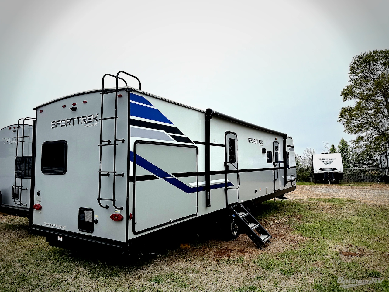 2021 Venture SportTrek 332VBH Photo 2