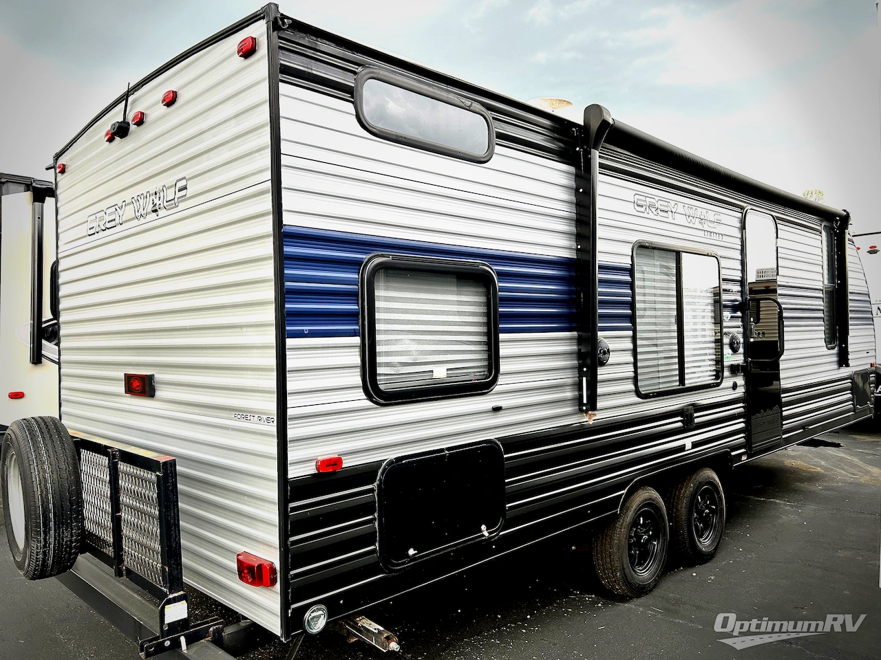 2022 Forest River Cherokee Grey Wolf 26DJSE Photo 2