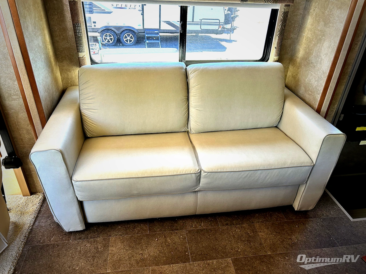 2014 Winnebago Vista 30T Photo 12