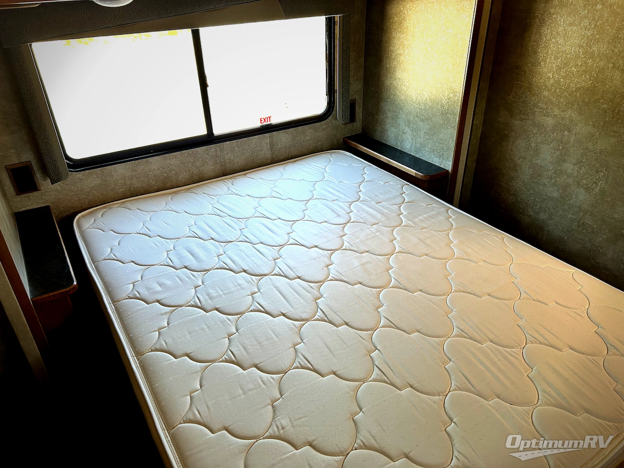 2014 Winnebago Vista 30T Photo 14