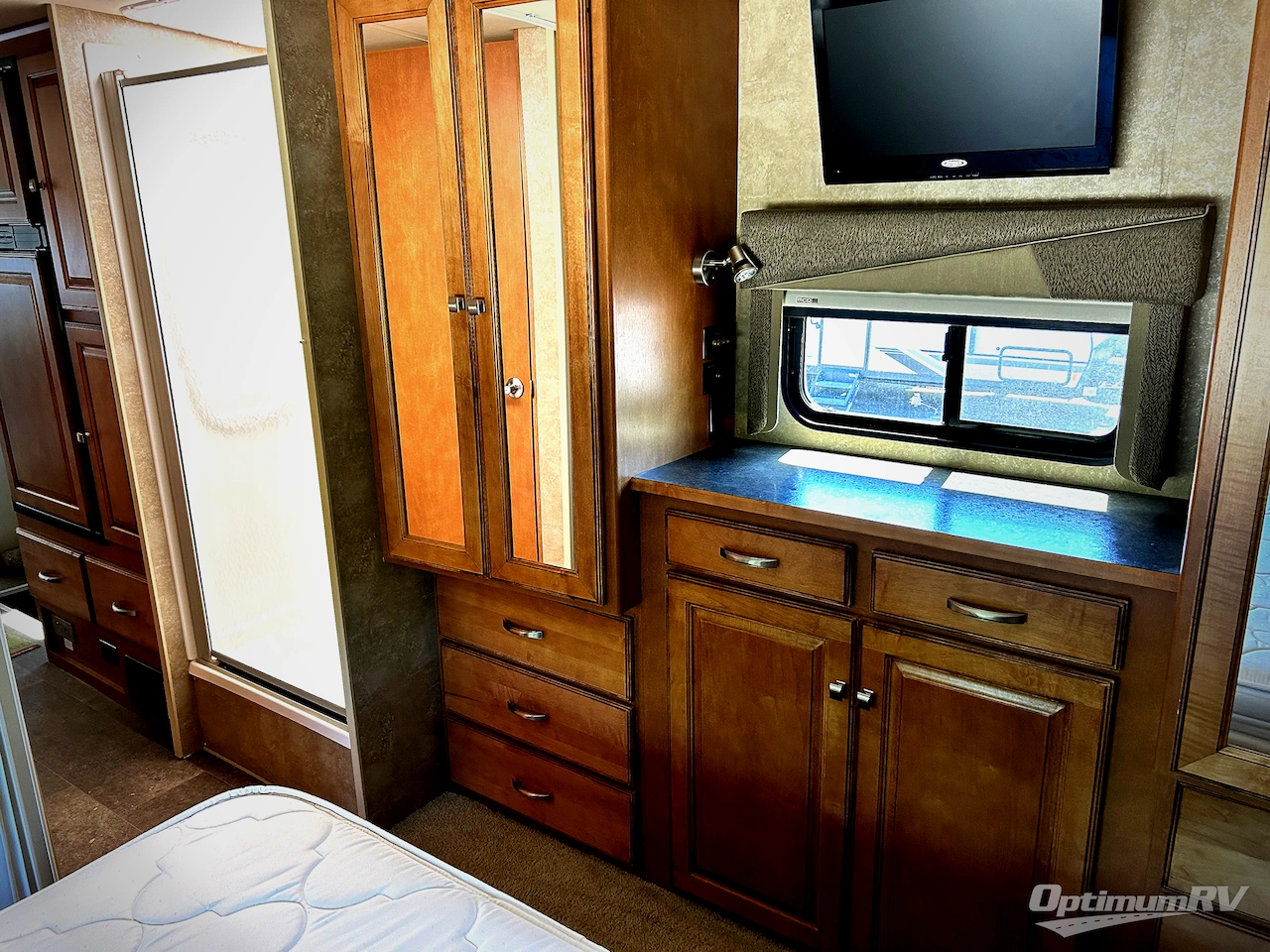 2014 Winnebago Vista 30T Photo 16