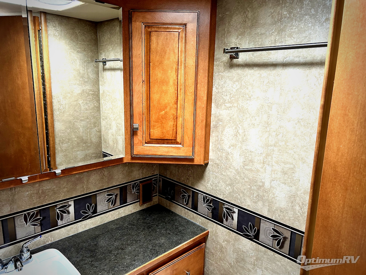 2014 Winnebago Vista 30T Photo 19