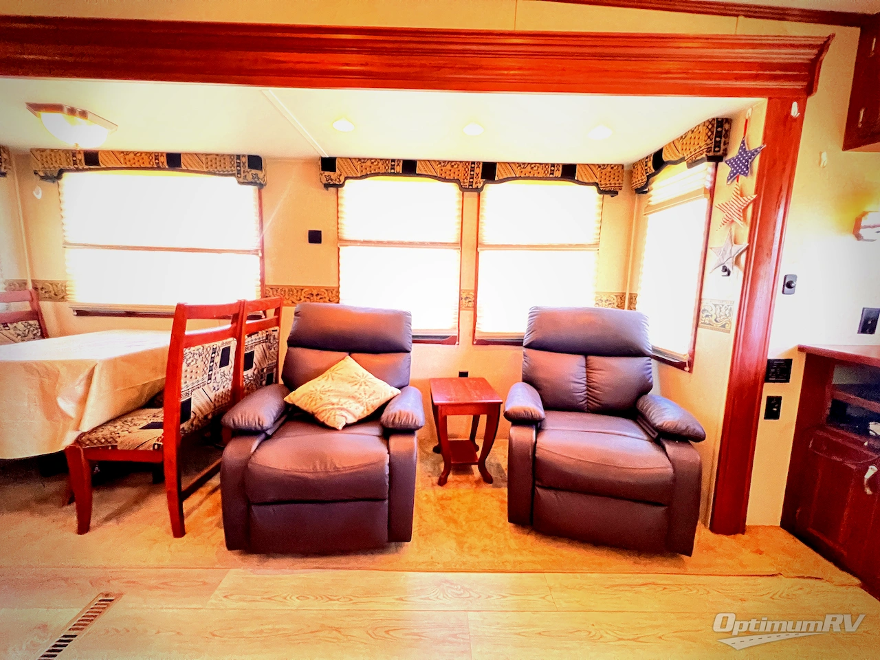 2009 Carriage Cameo 37RES Photo 9