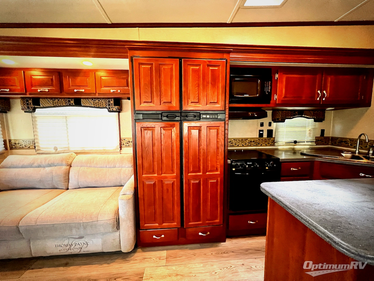 2009 Carriage Cameo 37RES Photo 15
