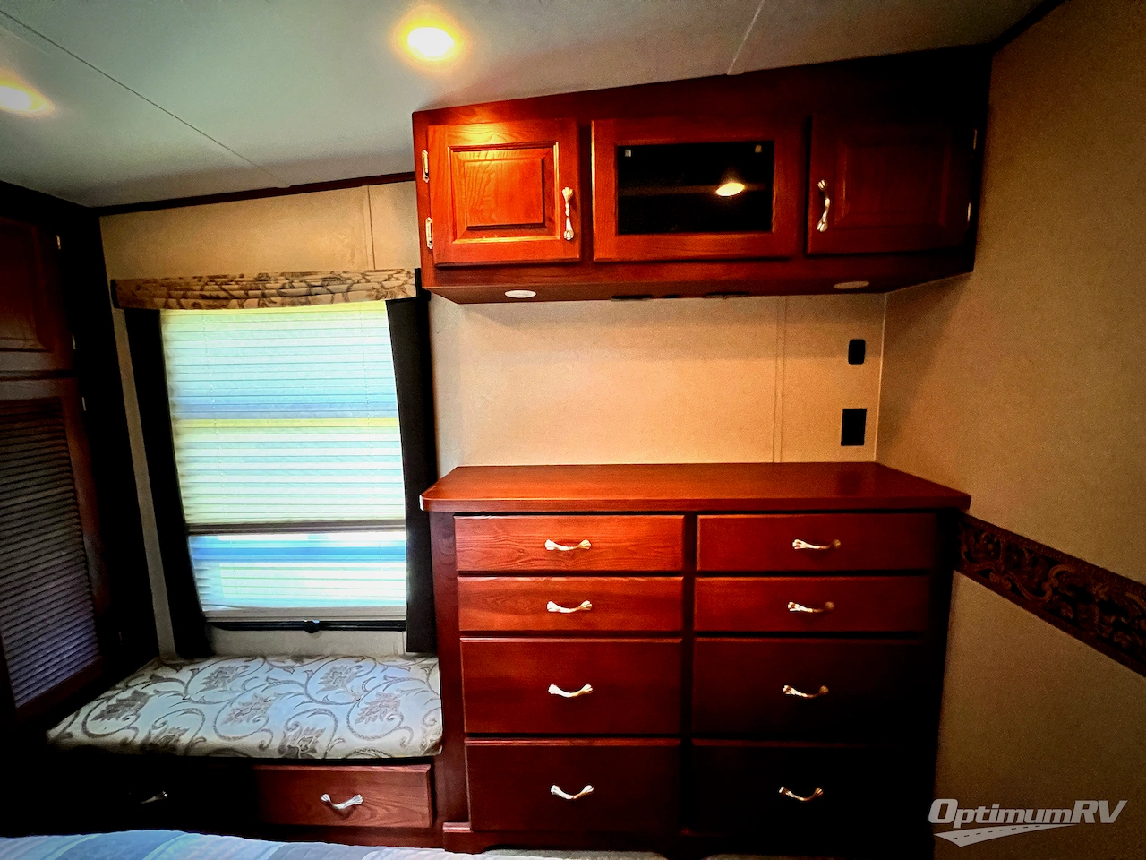 2009 Carriage Cameo 37RES Photo 20