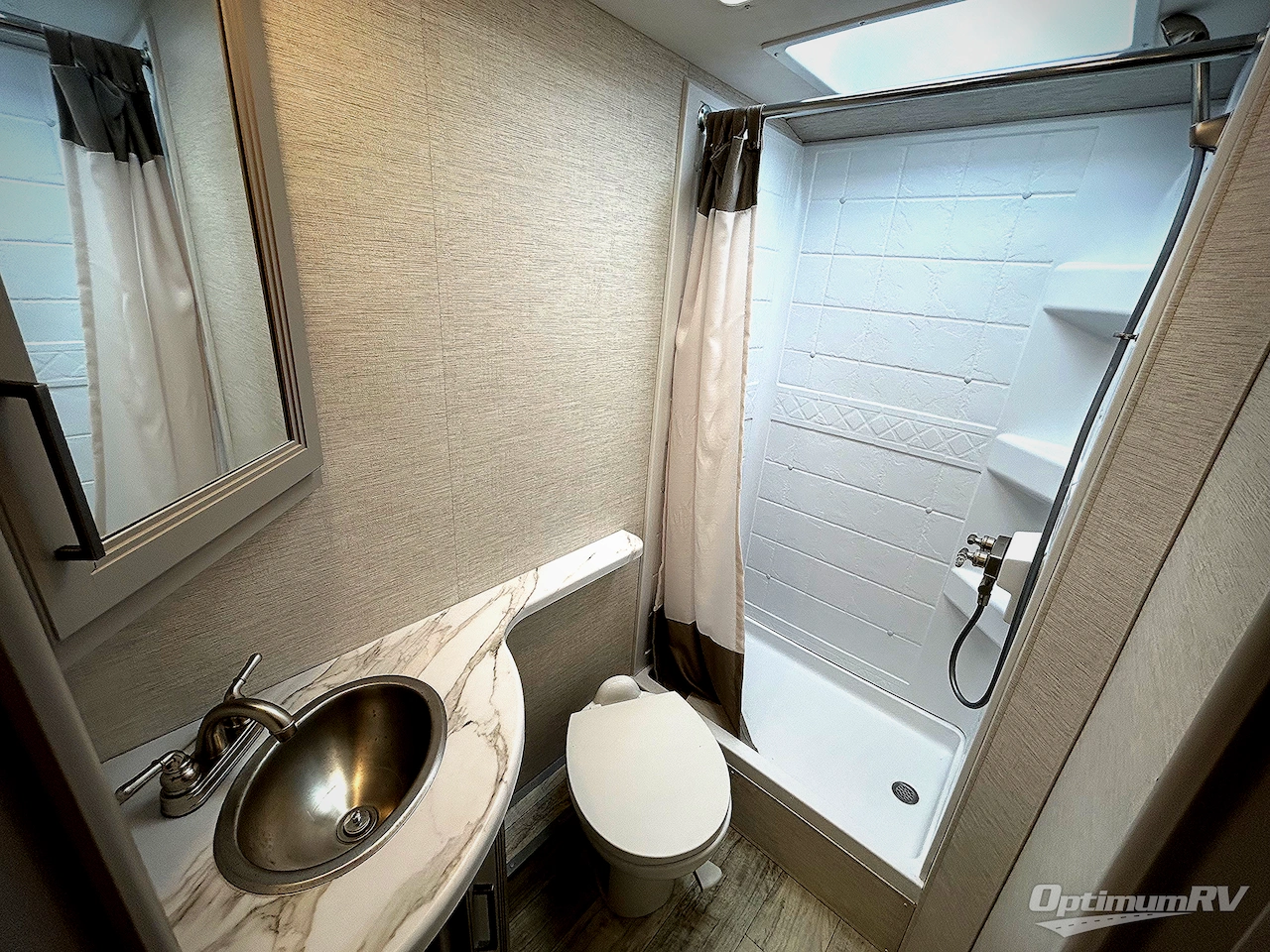 2024 Thor Chateau 22B Photo 14