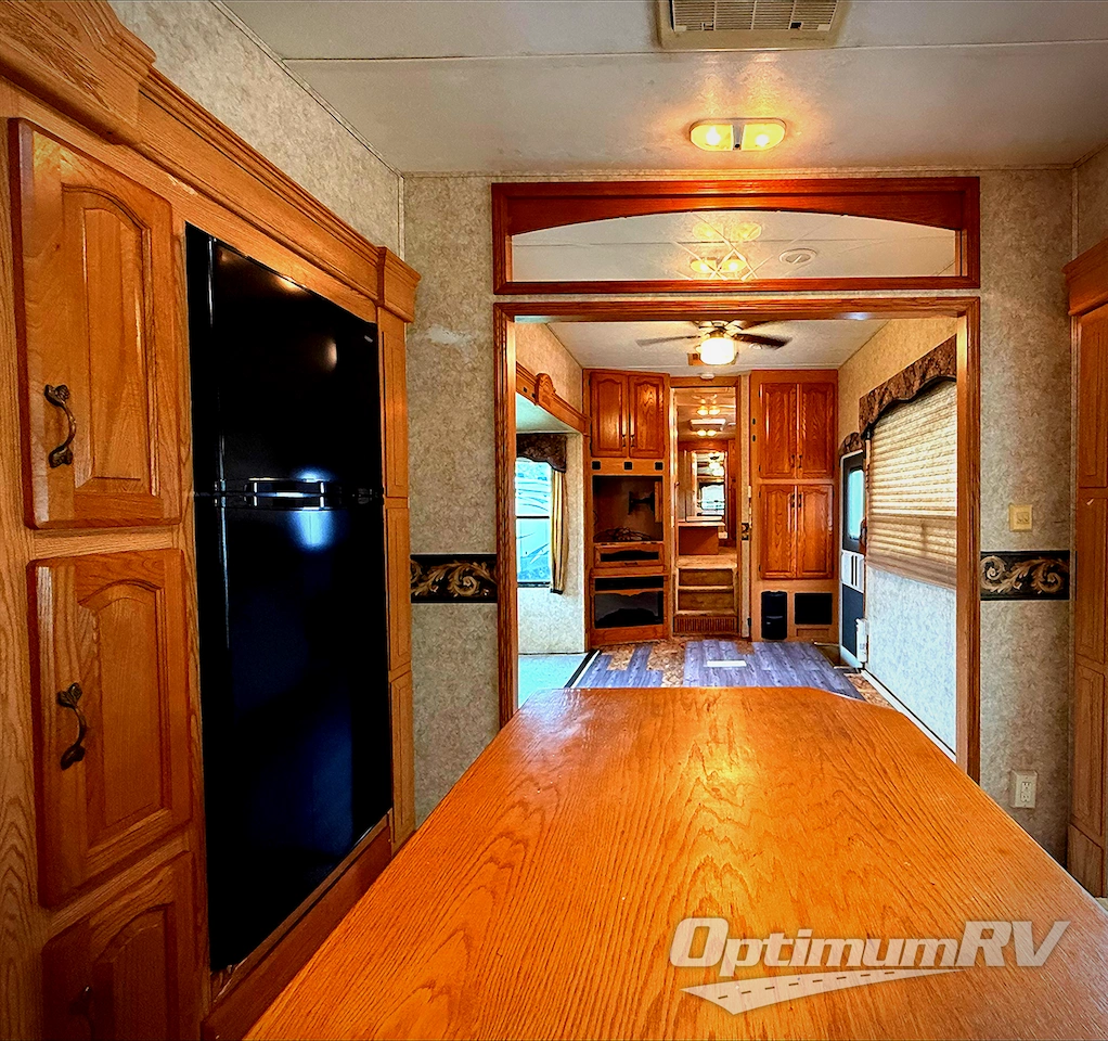 2007 Keystone Montana 3500RL Photo 3