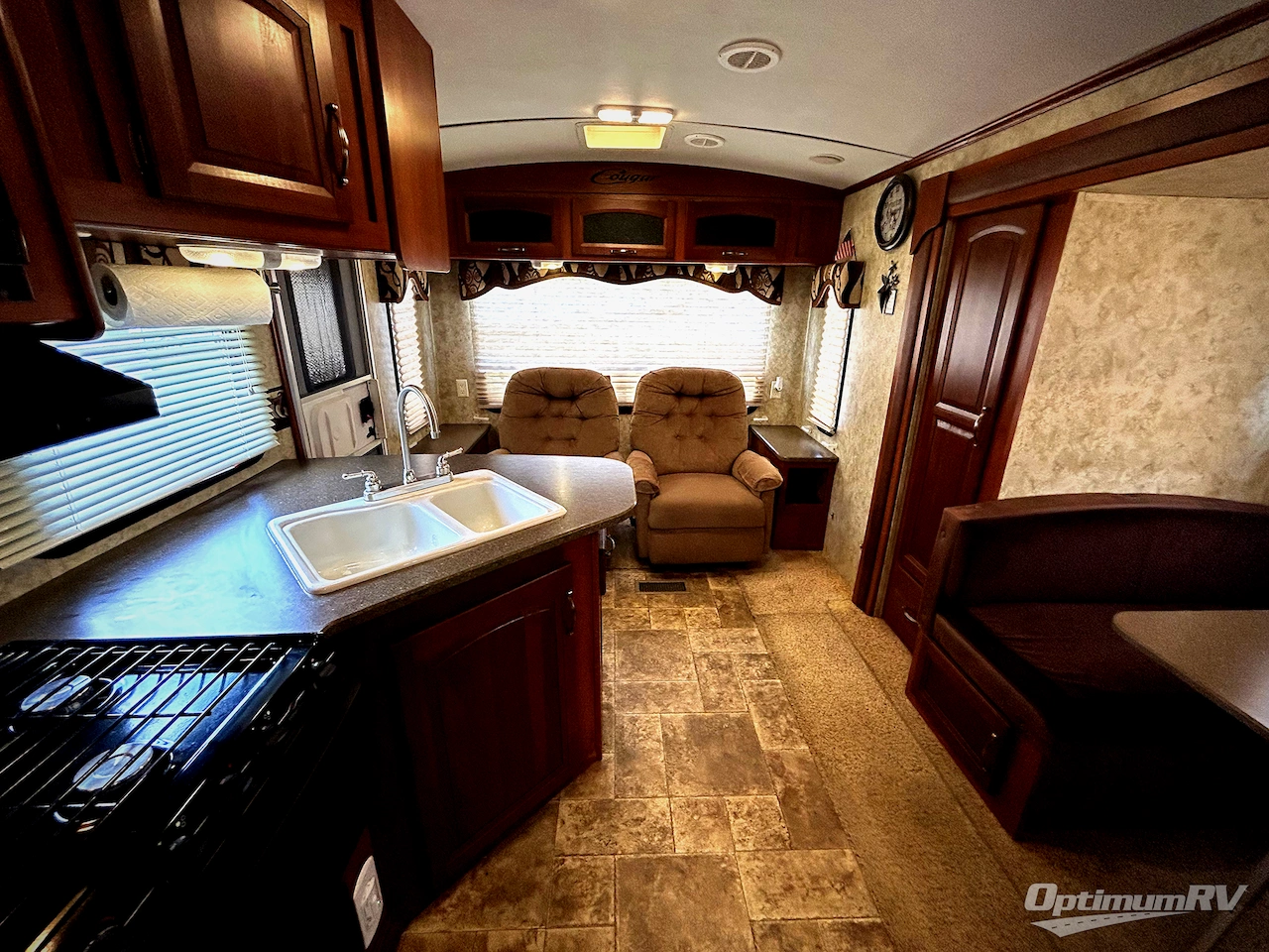 2012 Keystone Cougar X-Lite 24RLS Photo 4