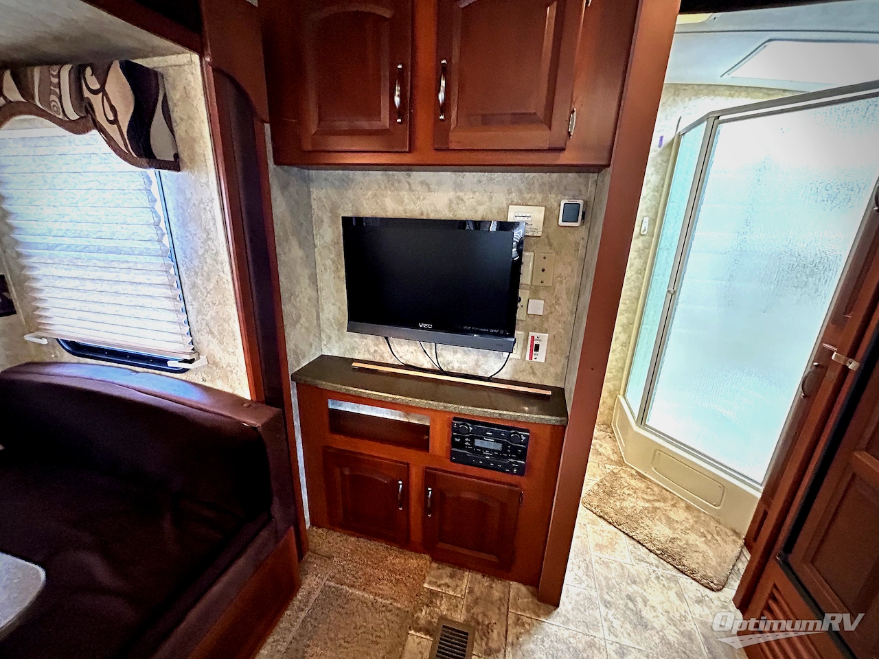 2012 Keystone Cougar X-Lite 24RLS Photo 13