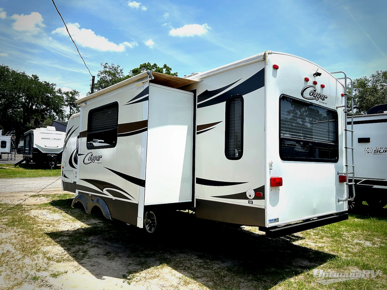 2012 Keystone Cougar X-Lite 24RLS Photo 3