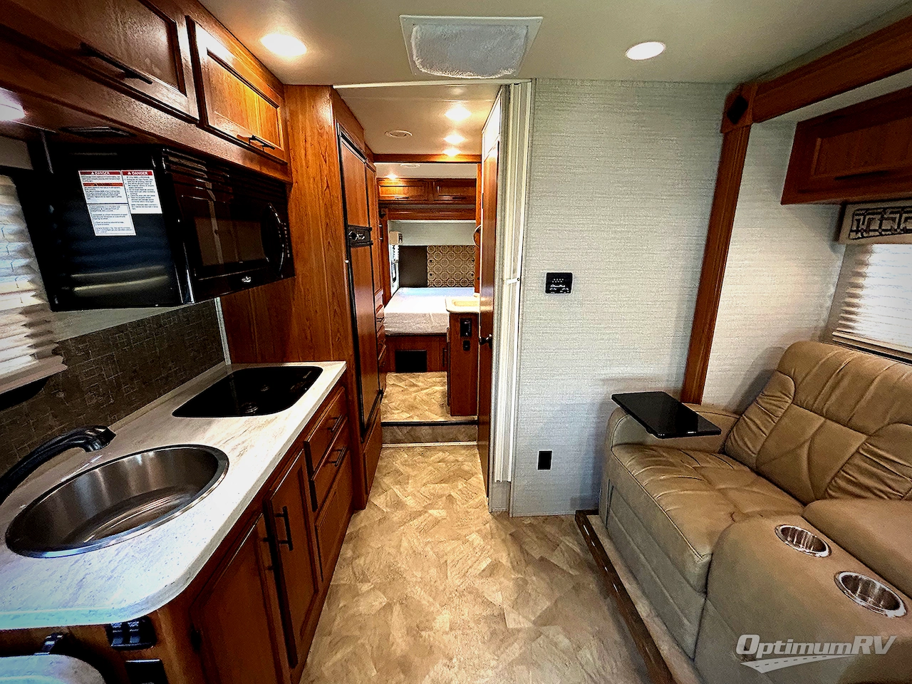 2017 Jayco Melbourne 24M Photo 9