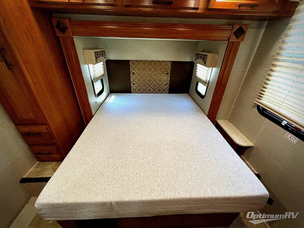 2017 Jayco Melbourne 24M Photo 18