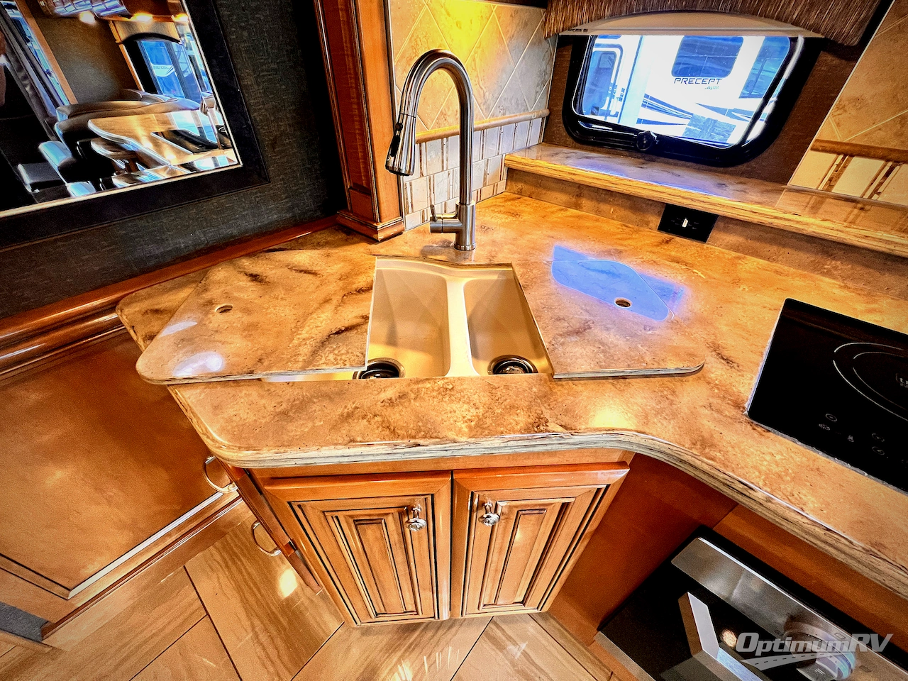 2016 Thor Tuscany 45AT Photo 16